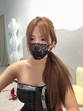 Selenaaaaa- live sex cam