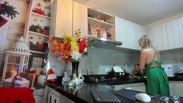 ashleymilf_1 live sex cam