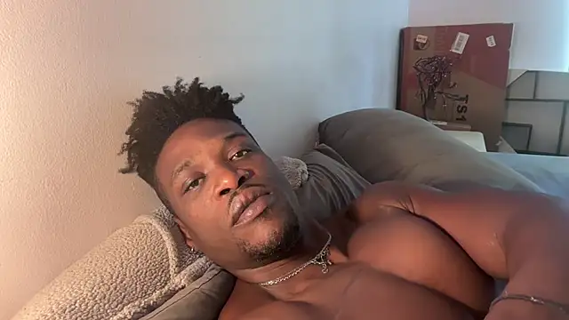 MrDaddyBlackNi9e live sex cam