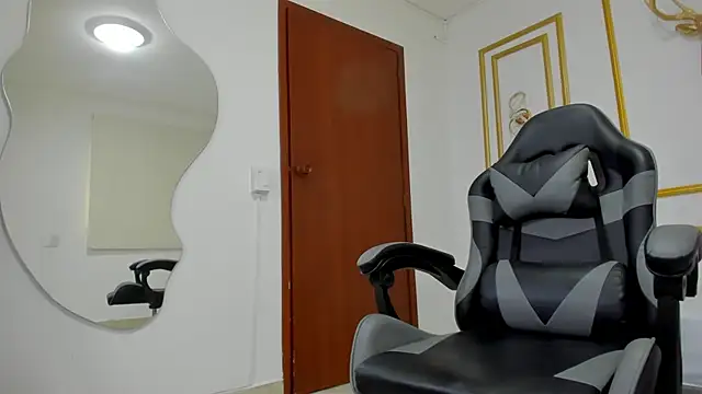 zully28_'s cam snapshot