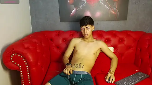 Ethan_Jamees's cam snapshot