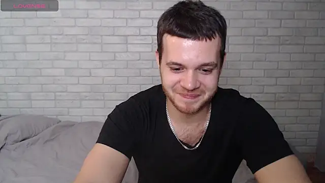 Alexxx_horny's cam snapshot