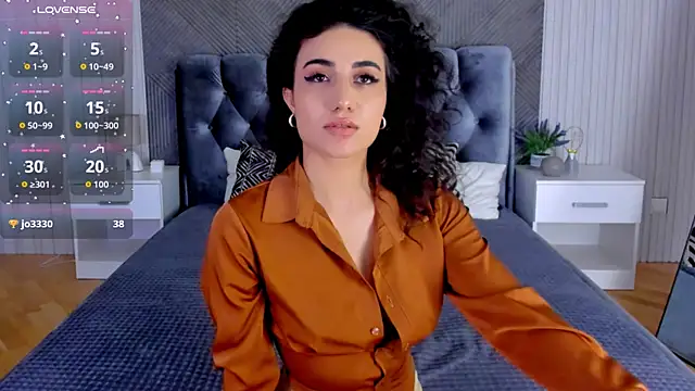 Maya_Rogerss's cam snapshot