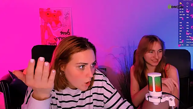 casey_meow_'s cam snapshot