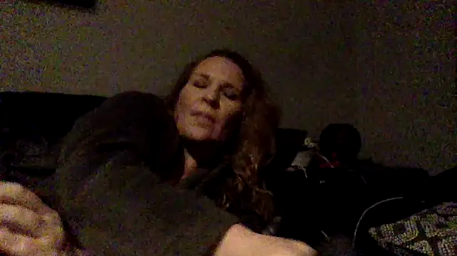 Dinslavnu live sex cam