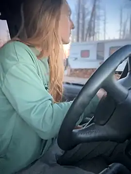 GoldenFlameGoddess's cam snapshot