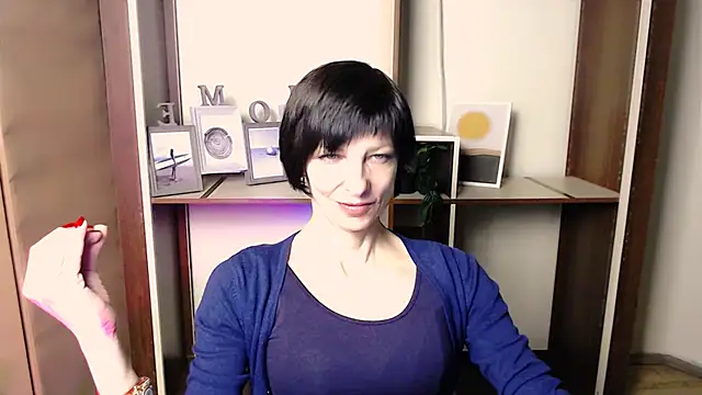 _AngeliaFlow_'s cam snapshot