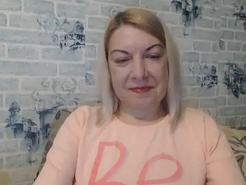 Lillia_Ray's cam snapshot