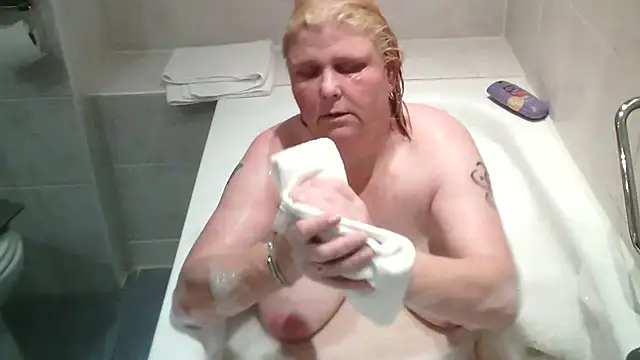 Sylviastar46 live sex cam