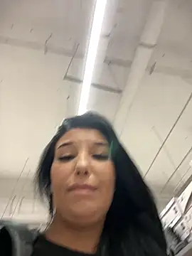 Tisha_Busty live sex cam