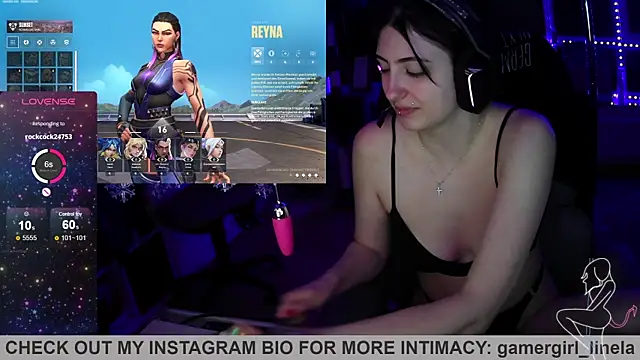 Gamergirl-Linela live sex cam