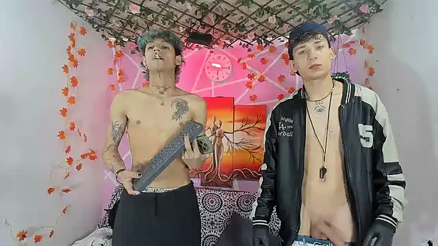 Fresahot2005 live sex cam