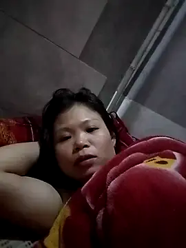 LinhNa999 live sex cam