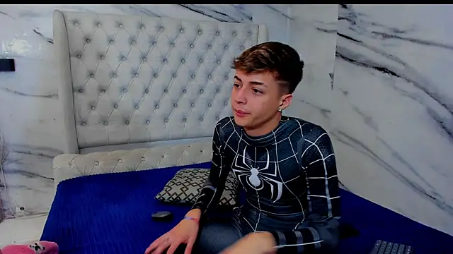 Ari_and_Storm live sex cam