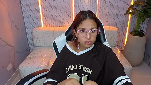 Saphire_Tx's cam snapshot