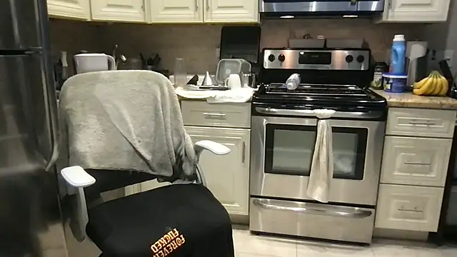 BigGuyMuscle live sex cam