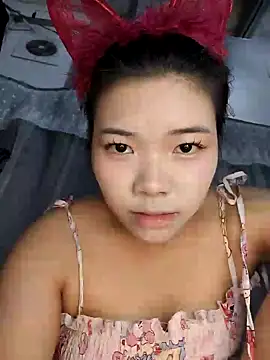 miu-miuuu123's cam snapshot