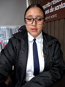 Cute_Penelope's cam snapshot