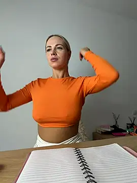 streetdoll live sex cam