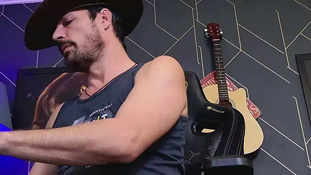 ChrisKox live sex cam