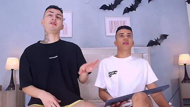 DamianAndMAximoo's cam snapshot