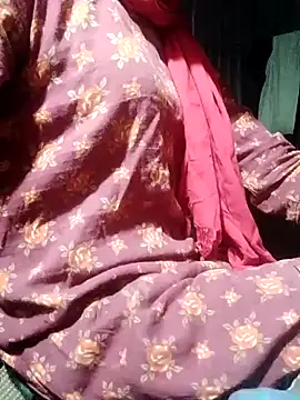 qeen3321's cam snapshot