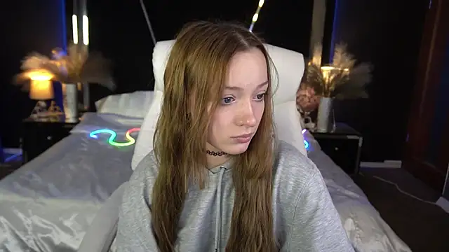 FoxyMayy's cam snapshot