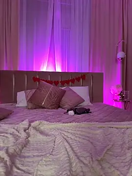 HugeBoobsAlice's cam snapshot