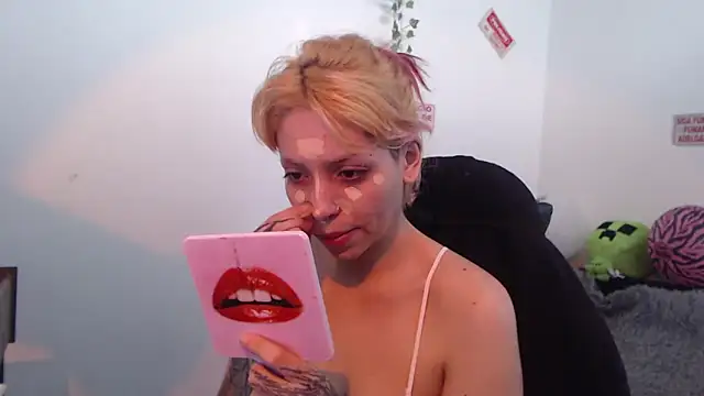 MaryJannes's cam snapshot