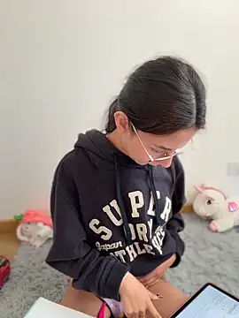 Bonniepark live sex cam