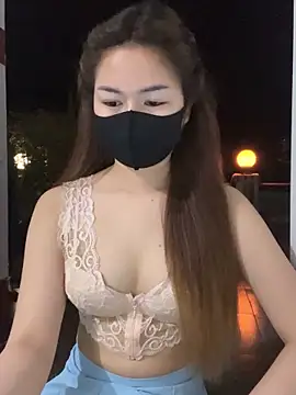 BabyThree_'s cam snapshot