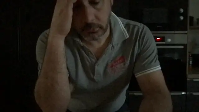 unconnudu21000's cam snapshot