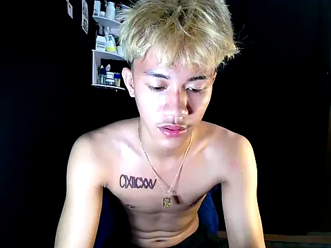 naughtyboyloy_0's cam snapshot