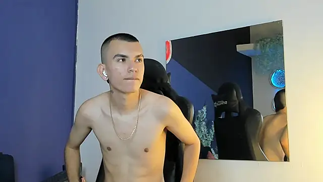 RowanCley's cam snapshot