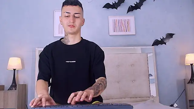 DamianAndMAximoo's cam snapshot