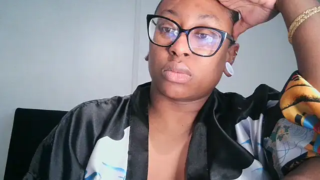 Nyxie_Chaos's cam snapshot