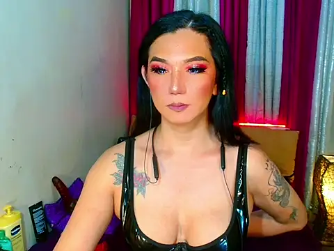 WorldClassEmerald live sex cam