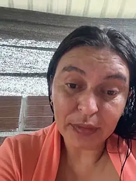 Horny-Mommy-Dirty live sex cam