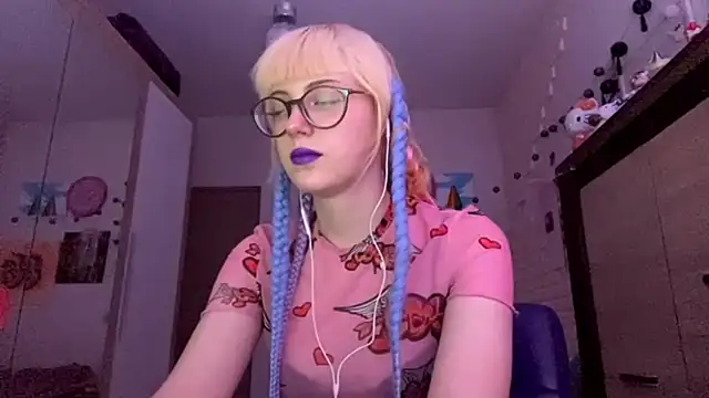 EffacedScan's cam snapshot