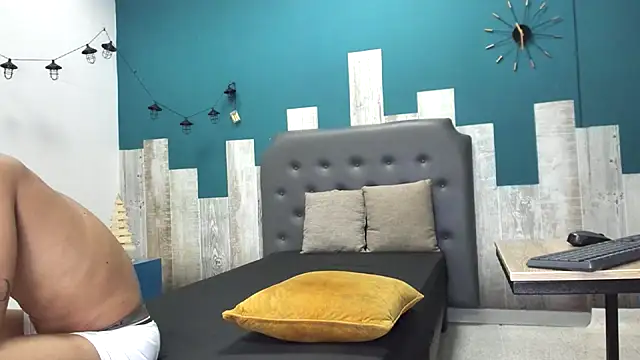 brian_tattoo's cam snapshot