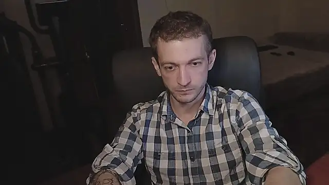 333Alone_in_theDark777's cam snapshot