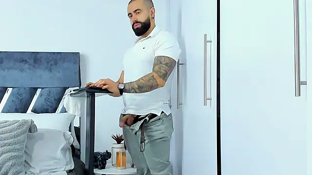 Zack_Froone's cam snapshot