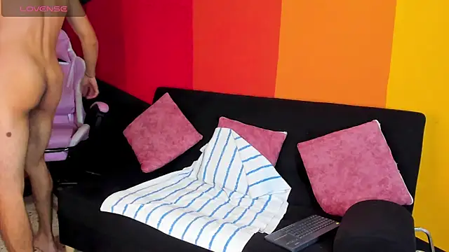 AlessioVitale live sex cam