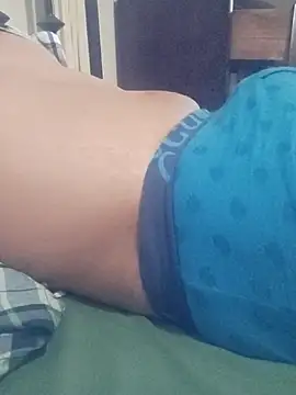 HORNY_SHAVED_GUY's cam snapshot