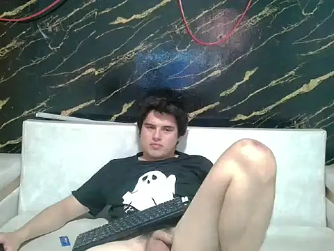 invincible200's cam snapshot