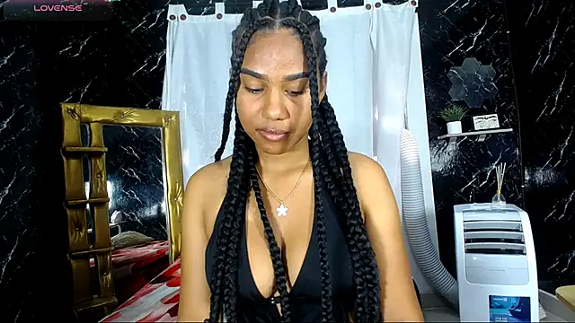 Hillary_queen's cam snapshot