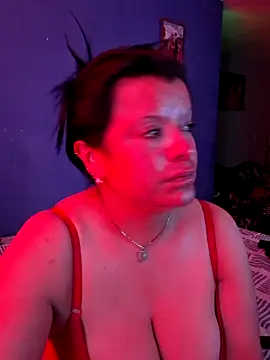 Hanna_Kieran's cam snapshot