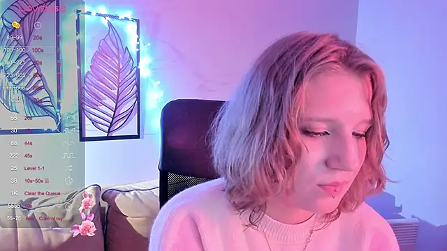 Hailey_Foxy's cam snapshot