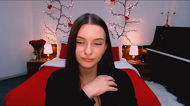 charming_berry's cam snapshot