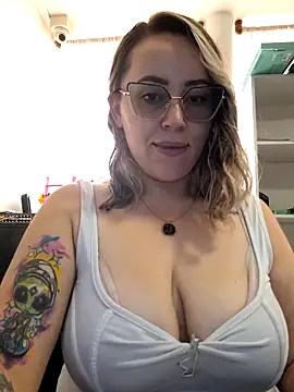 CurvyLust_x's cam snapshot